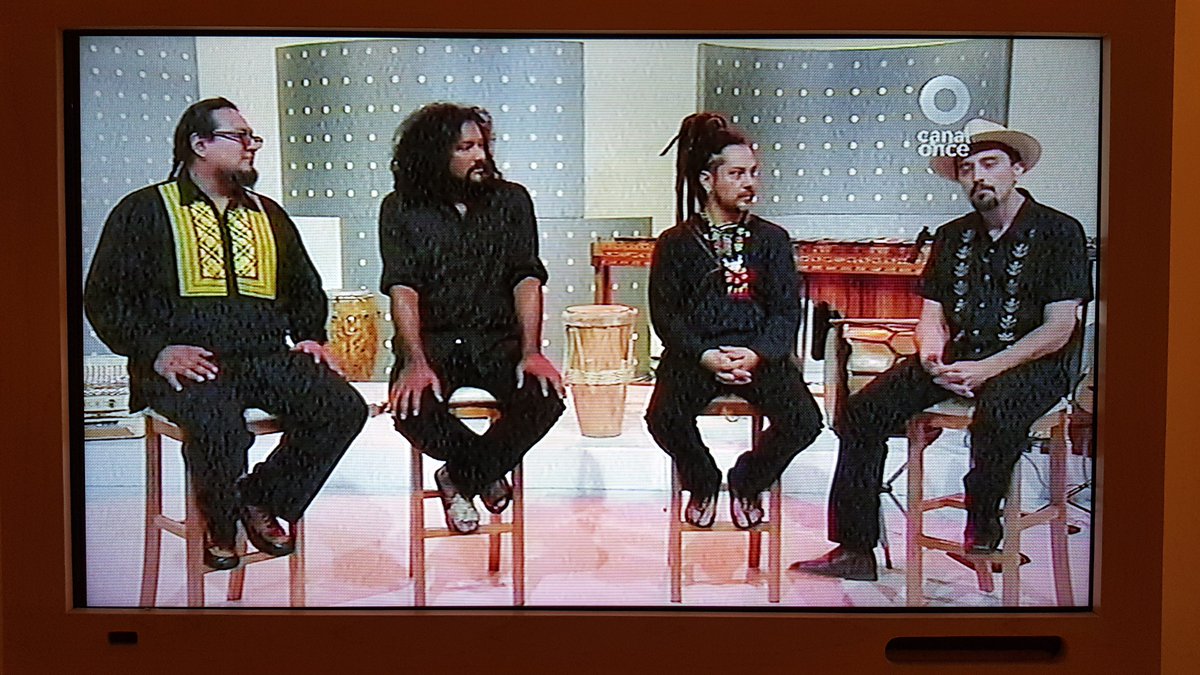 agroecologo's tweet photo. Si tienen insomnio, prendan la tele en el canal 11 @FOROONCEOFICIAL, están tocando los @morosmexico de mi amigo @pacosandria... https://t.co/jHhrNkLajG