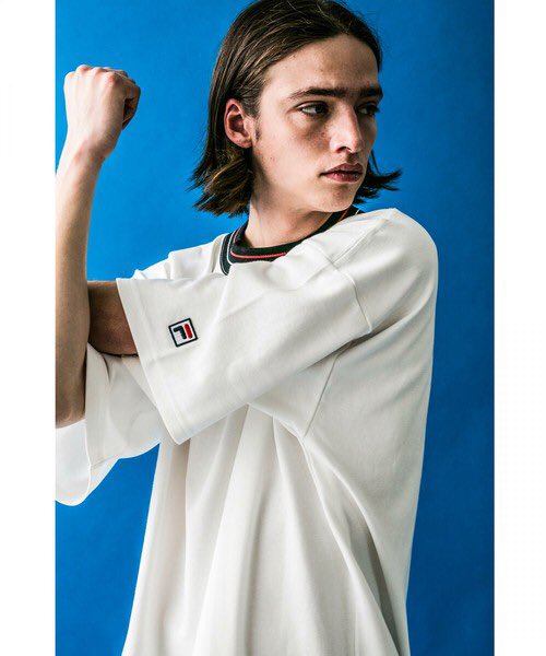 BY_KUMAMOTO's tweet photo. 【MENS】〈monkey time〉x〈FILA〉より

90年代スポーツからインスパイアされたカプセルコレクションが入荷致しました。

サッカー等のユニフォームを
同ブランドらしいカラーリングで
アレンジした珠玉のアイテム。

ぜひ店頭でお試し下さい。

カットソー 7,800円(+tax)
パンツ       12,000円(+tax) https://t.co/qDg7QS9wUS
