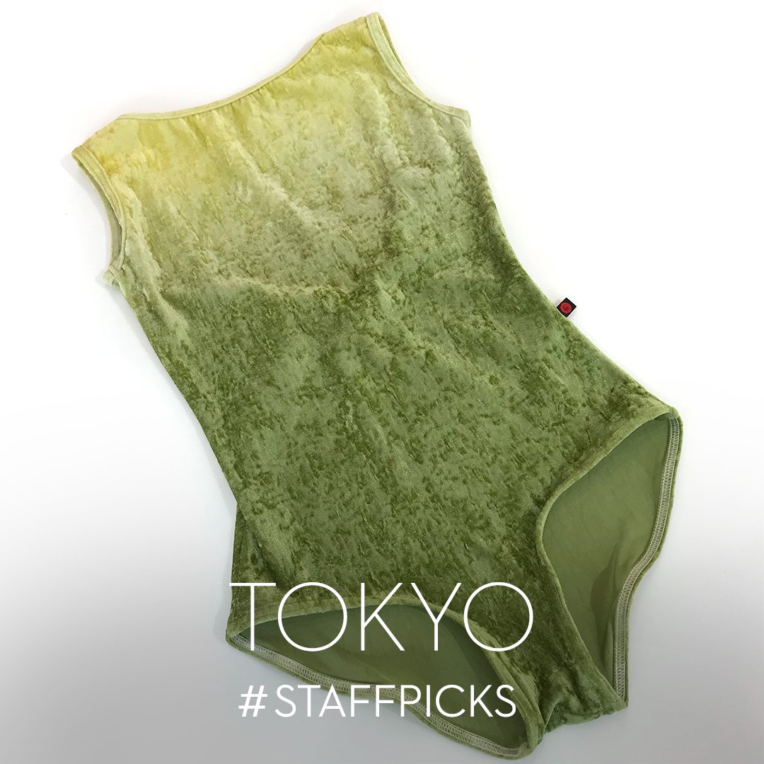 #スタッフコレクション 
Tokyo Boutique Staff Pick! 
Velvet SOFIANE Dip Dye. Available at the Tokyo Boutique until sold. Visit or call for this and other #YumikoStaffPicks and #yumikoblacklabel pieces. 

5th Floor 1-20-6 Jinnan,  Shibuya, Tokyo 150-0041 
Tel: +81(0)3-6277-5686