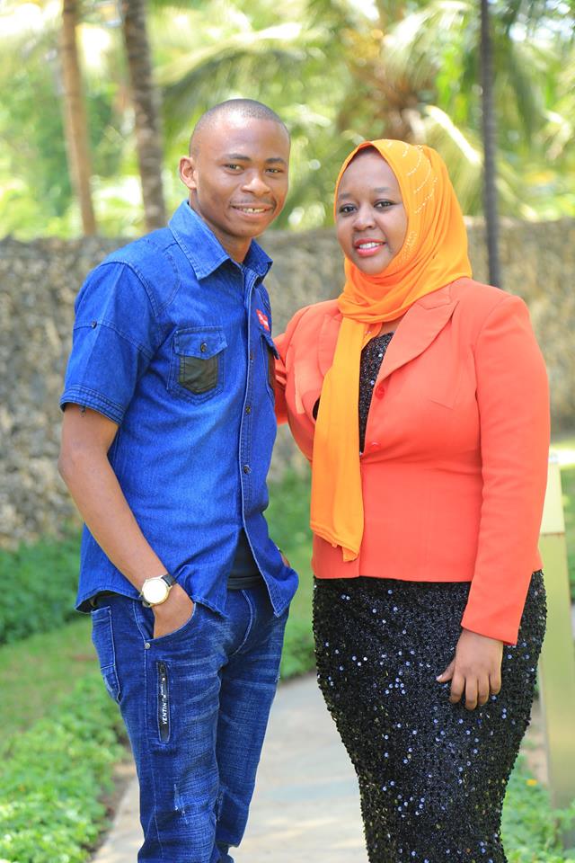 On Air #SophiaNaKassim unategea ukiwa pande zipi?
cc <a href="/MbuiKassim/">Kassim Mbui🇰🇪</a>