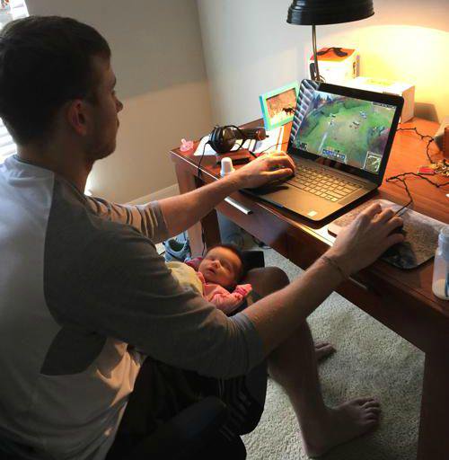 rarepixels's tweet photo. #ParentingDosAndDonts Dos: be ready for unexpected changes &amp;  compromises Don't: gaming is not subject to compromise :) :) https://t.co/8mPZ86K4oK