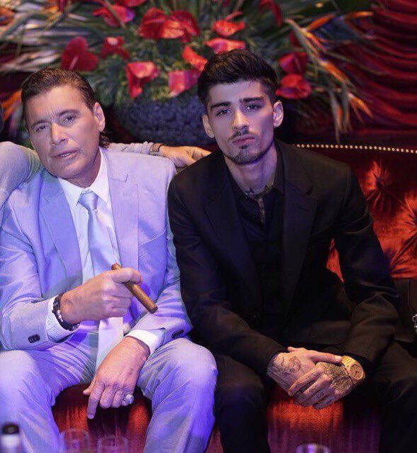 zaynedites's tweet photo. If @zaynmalik from 2011 will be in #letmemusicvideo https://t.co/xGMU2i9gQE