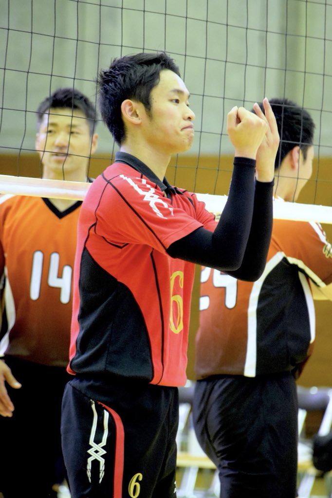 aaavb_417's tweet photo. 龍くんー！！
今日だけで何本サービスエースとったんだろ…🤔

#BTMU
#三菱東京UFJ
#６ #龍一誠 さん https://t.co/YosY48v1VO