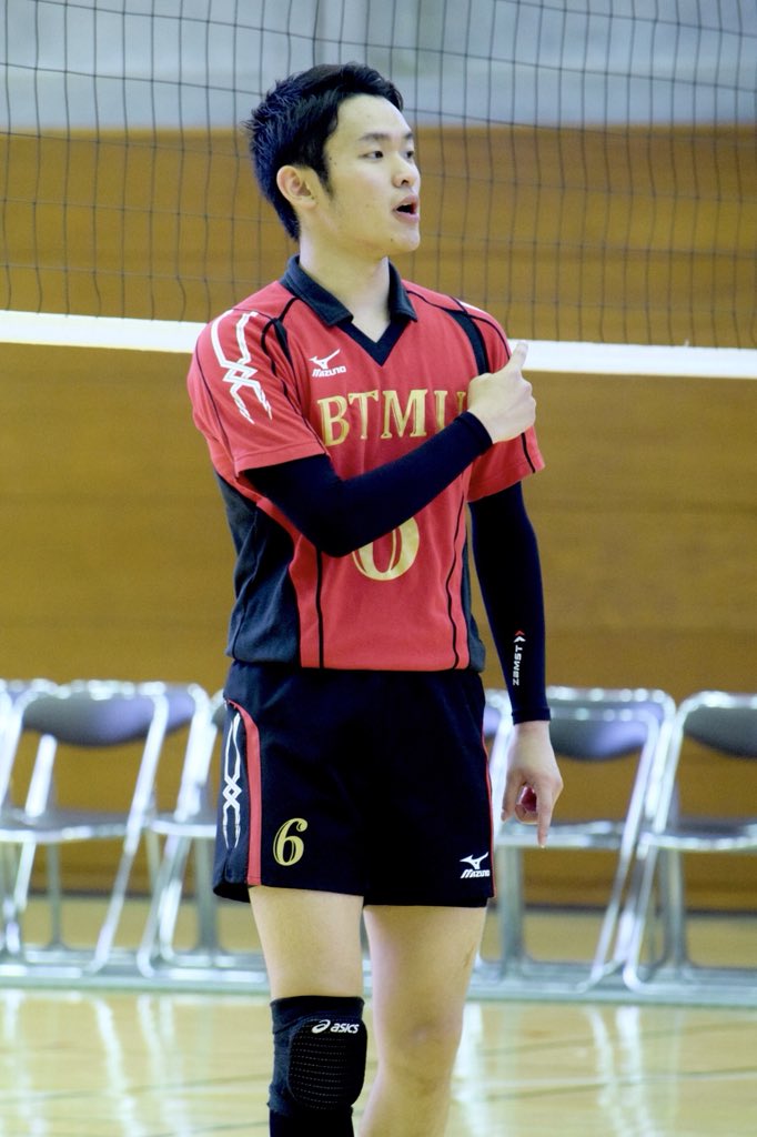 aaavb_417's tweet photo. 龍くんー！！
今日だけで何本サービスエースとったんだろ…🤔

#BTMU
#三菱東京UFJ
#６ #龍一誠 さん https://t.co/YosY48v1VO
