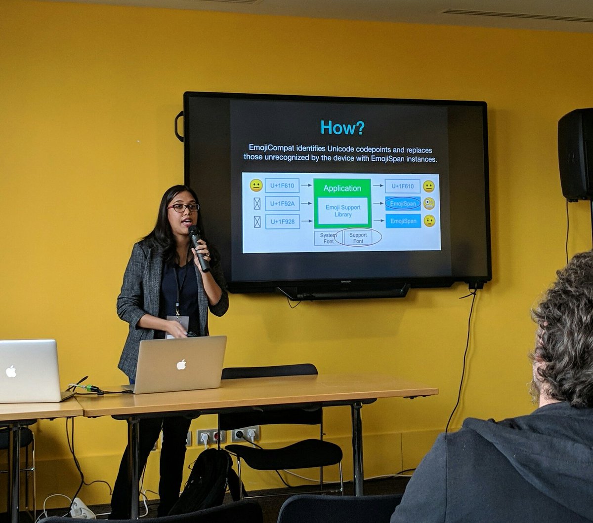 jadechabaro's tweet image. Who doesn&apos;t love emojis? #androidmakers2 @anitas3791 @AndroidMakersFR EmojiCompat