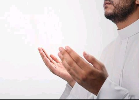 ResitGozutok's tweet photo. ALLAH'IM ❗
İnsanlara dokunursa #faydam dokunsun, #zararım değil...❗❗❗ https://t.co/CMYql9msdT