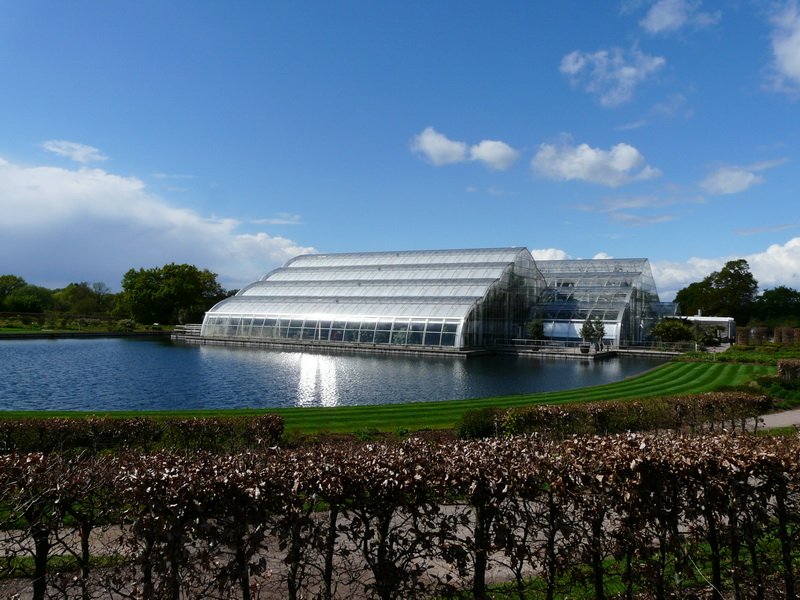 Karina_Gill's tweet photo. Just over a week to go before the Spring Contemporary Craft and Design Fair at the RHS Garden, Wisley. Find us in the Glasshouse. @CraftInFocus #RHSWisley #SpringCraftFair https://t.co/5io0scF60r