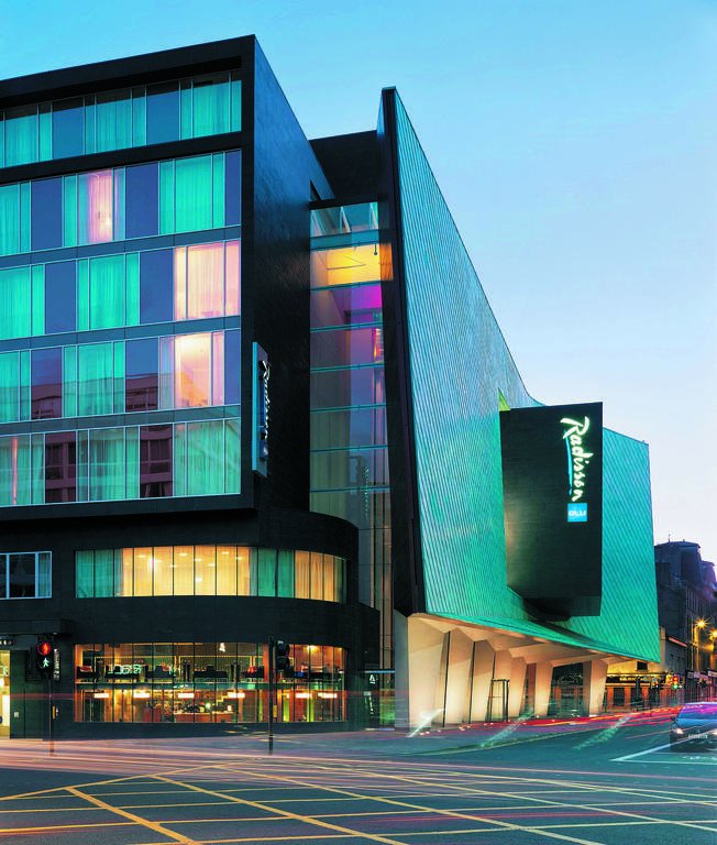 Glasgow's tweet photo. #RadissonBlu #Glasgow #Hotel https://t.co/IfKNzzsvLU #Book your #Holiday #Hotel in centre #Glasgow #Hotels @Glasgow #Glasgow.com #GlasgowHotel #Radisson https://t.co/bO5Ehptxcf