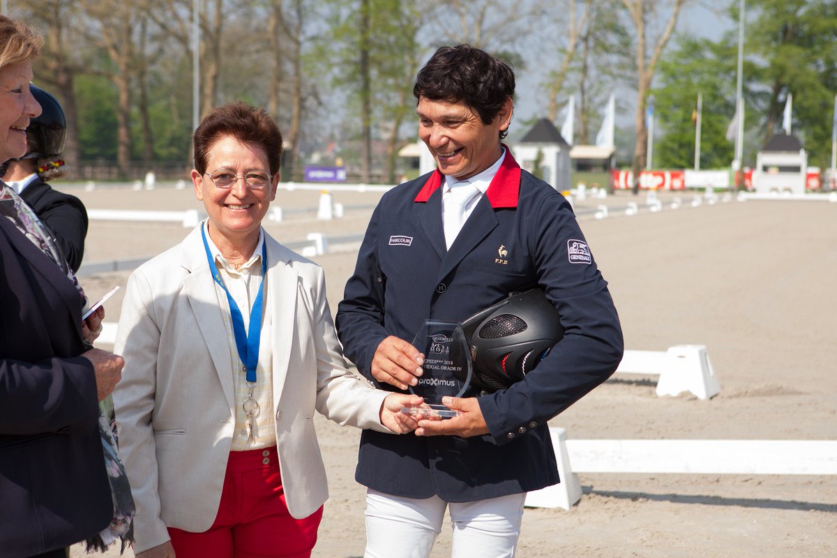 HandiEquiCompet's tweet photo. #Paradressage José Letartre a fait retentir à 2 reprises la Marseillaise en Individual Test (72,585%) et Freestyle (72,225%) Grade IV, ce week-end, au CPEDI*** de Waregem (BEL) (c)Quadrille #handisport 👏👏🏆 https://t.co/aXMCzCJtfx