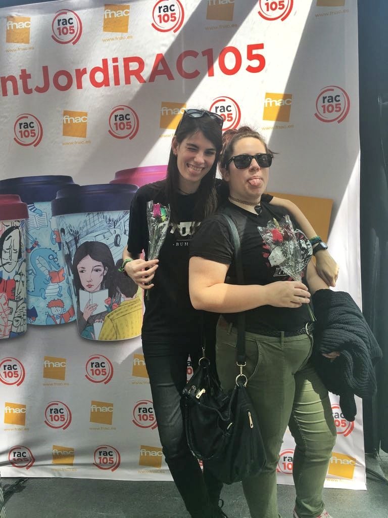 Mireiadq's tweet photo. #SantJordiRAC105 ❤️ https://t.co/fCKM9Wmcqf