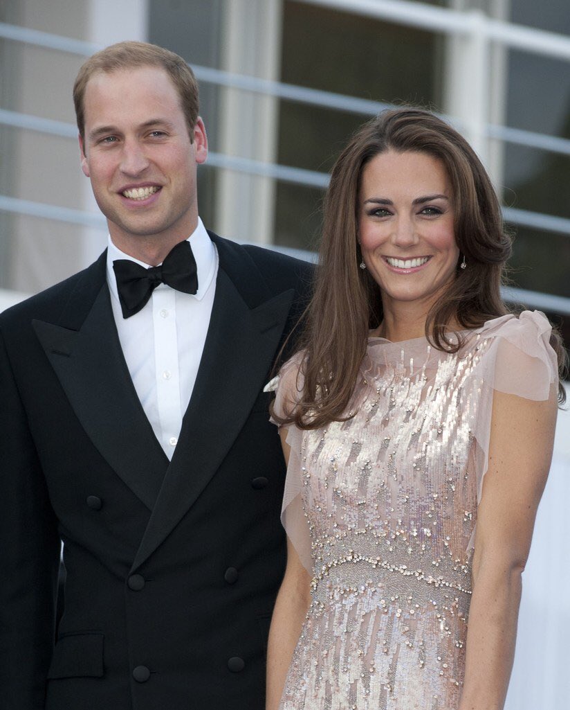 IT’S A BOY 👶💗💗 Congratulations Kate and Prince William! #royalbaby