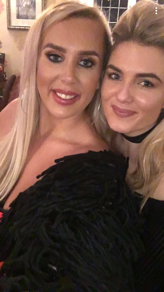 ChloeBell__'s tweet photo. 💃🏼💃🏼 https://t.co/rvQXPECa6k