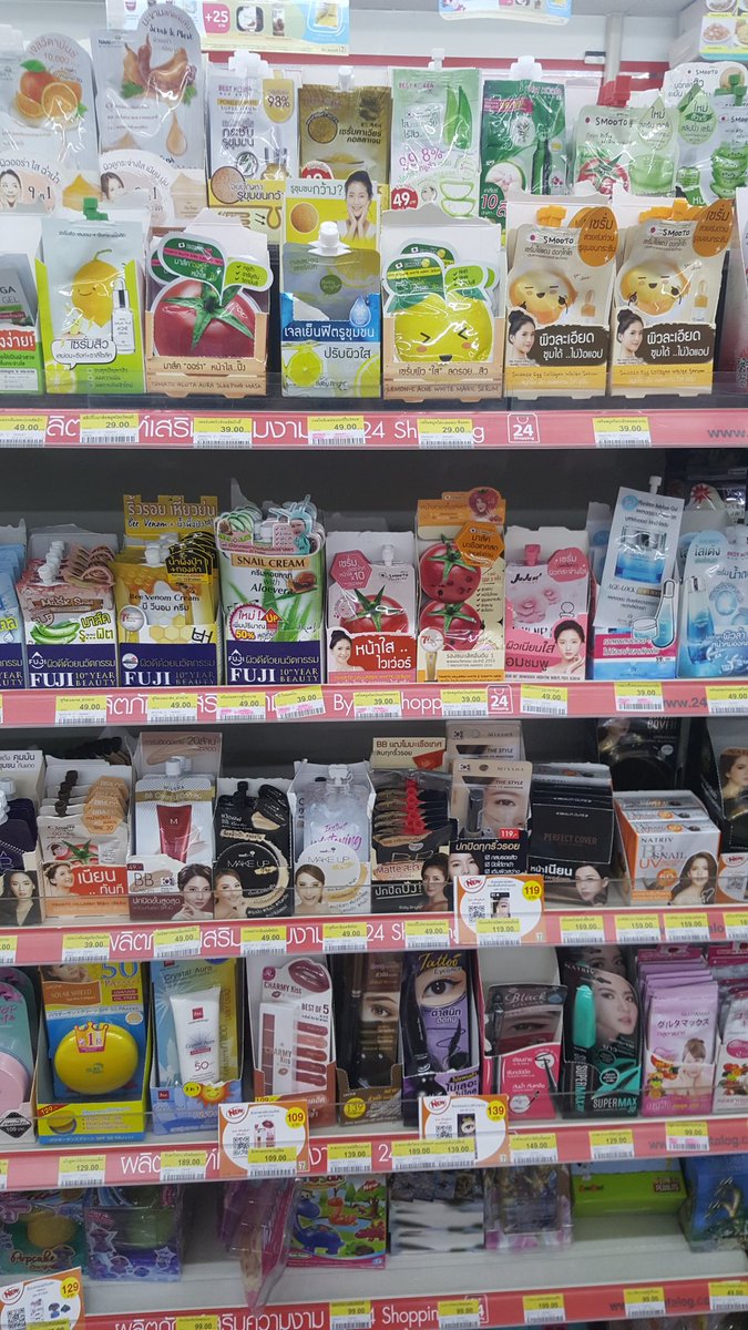 ch_rysoberyl's tweet image. #เมจิกสกิน เคยคุยกะเพื่อน เป็นฝ่าย Merchandiser ของเซเว่นแคตาล็อก ชีบอกเลยว่าของกว่าจะเข้ามาขายในเซเว่นได้นี่คือโคตรยาก ต้องชี้แจง ตรวจแล้วตรวจอีก หลายขั้นตอนเว่อ เพราะฉะนั้นพวกครีมในเซเว่นซองละ 29-49บาท ยังปลอดภัยกว่าครีมที่พวกดารารีวิวอีก ถูกและดี พูดจริง