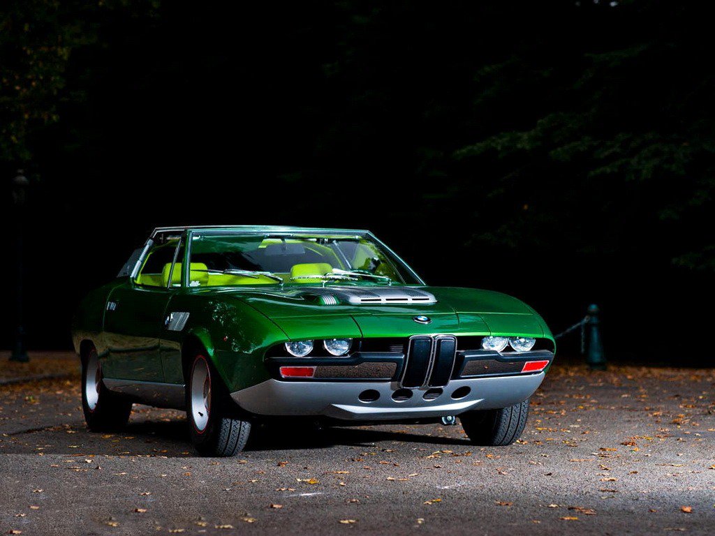 LienhardRacing's tweet photo. BMW 2800 Spicup Bertone Concept

Unveiled at the '69 Geneva Motor Show, the 2800 'Spicup’ Spider/Coupe green metallic Concept designed by Marcello Gandini was based on the 2500 saloon chassis, shortened from 269cm to 234cm featuring a 2.8ltr SOHC 170bhp straight-6 2800cc engine. https://t.co/S9IjutsU8K