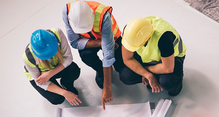 دورة "العمل بأمان – معهد الصحة والسلامة المهنية" دورة  عن السلامة المهنية موجهة للأشخاص الذين يحتاجون توعية حول أسس الصحة والسلامة ومدى أهميتها لإحداث فرقاً حقيقياً في سلامتهم وسلامة الآخرين من خلال تغيير سلوكهم المهني.  #أكاديمية_الإمارات_للدفاع_المدني #السلامة_العامة #تدريب