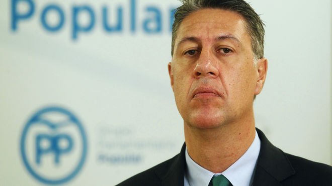 Foto a lo prota de juego de tronos i pal parlament a liarla