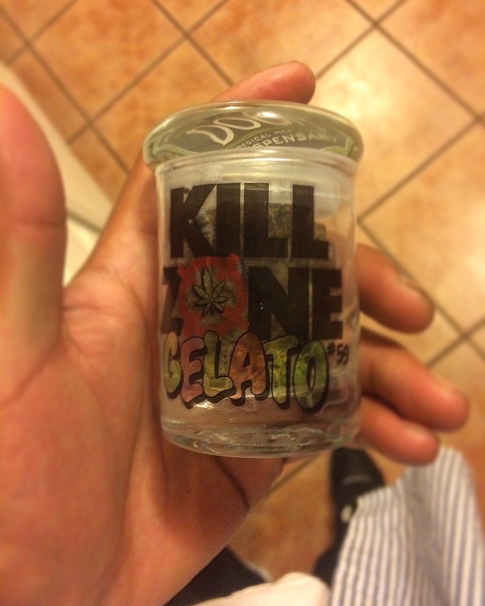 DRAGONVERSACE's tweet photo. Smokin on gas #BillyKimberOG #KillZoneGelato #59 https://t.co/BE5KsNucYa