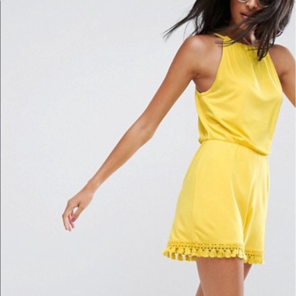 MichelleLFrench's tweet photo. So good I had to share! Check out all the items I'm loving on @Poshmarkapp #poshmark #fashion #style #shopmycloset #hm #asos: https://t.co/P7Kkbncrr5 https://t.co/FdpLjBzcA6
