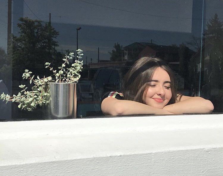 SarahCJapan's tweet photo. 【New Photo2】
なんと！オレゴン州に向かった理由は@peytonpclark のお姉さん @AcaciaBrinley の結婚式のためでした！！
そして、3枚目はSarahのInstagramより❤️❤️ https://t.co/L8Cb4SDycg