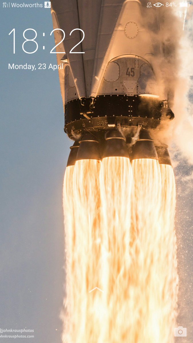AstroKirsten's tweet photo. It was about time for a phone wallpaper change! I think @elonmusk would approve. #Falcon9 #TESSLaunch https://t.co/CnWkItvovf