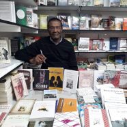 Avui dia de St. Jordi podreu trobar a l’ escriptora Ana Rosa Q. Firmant llibres a <a href="/LlibreriaR/">Llibreria St.Esteve de les Roures</a>oure @LlibreriaR @calagla <a href="/bibliosedr/">Biblioteca de Sant Esteve de les Roures</a> No us la perdeu.