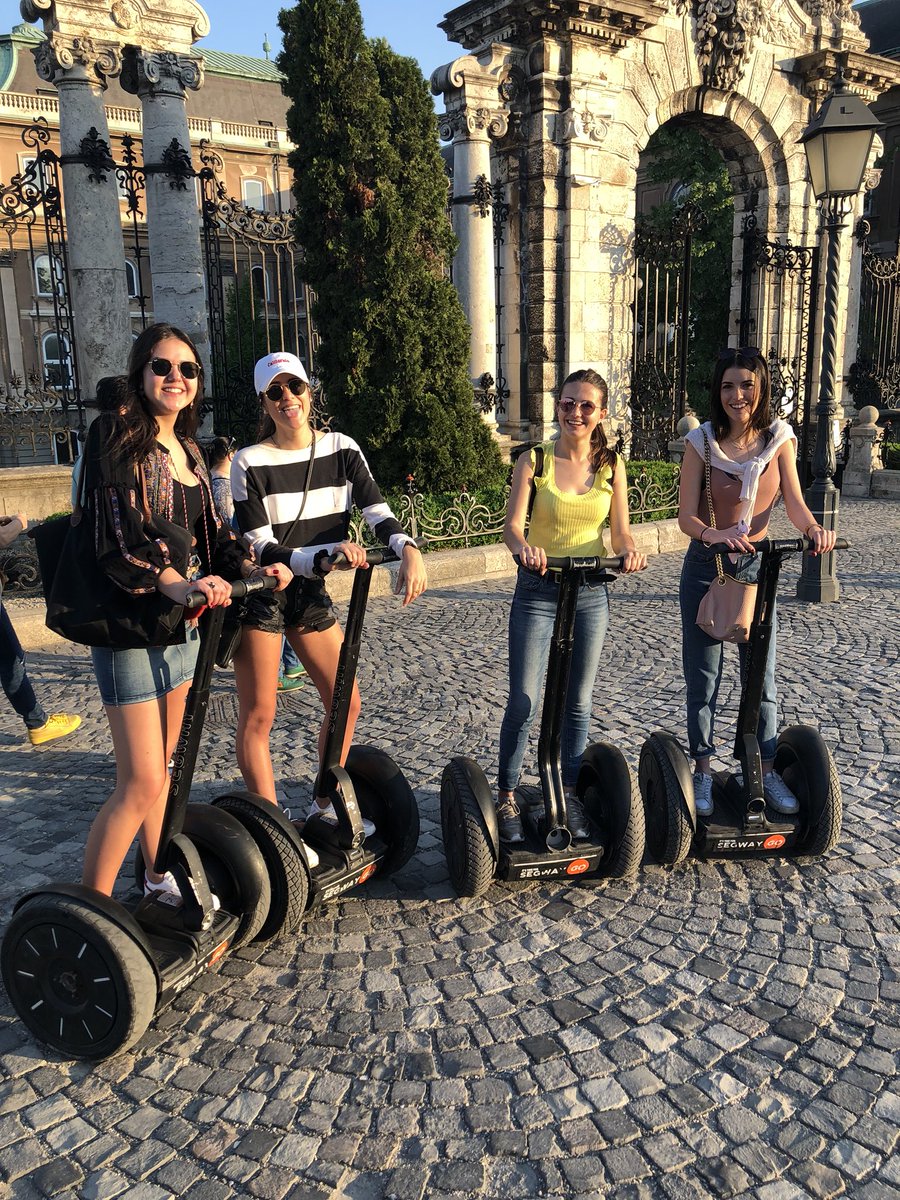 dianayarema's tweet photo. Love you my babys @bettlem @Terebb7 @SMoratonas https://t.co/wrg1PC0bi5