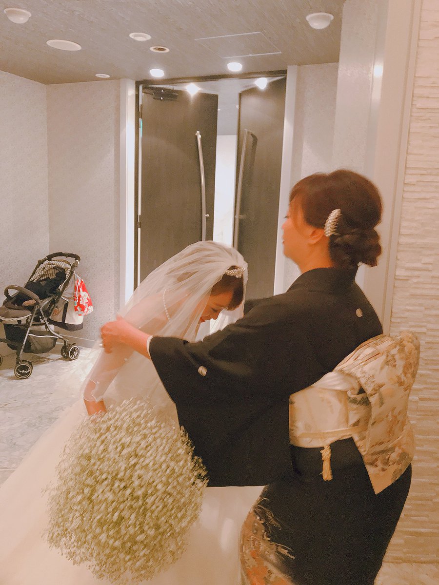 ari__19r's tweet photo. よき結婚式💍素敵な時間だったなぁ〜戻りたい。笑 素敵な家族が溢れてた♥⃛次はだれかなぁぁあぁぁ https://t.co/T4xeWWqNwT