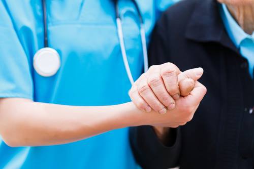FIMMGVeneto's tweet photo. Il tuo medico ci tiene…
La disciplina della medicina di famiglia ha il compito di erogare cure longitudinali e continue a seconda dei bisogni del paziente.  
 
Credits: @WoncaWorld - World Organization of Family Doctor
 #FIMMGVeneto https://t.co/AdCTl9o9Tu