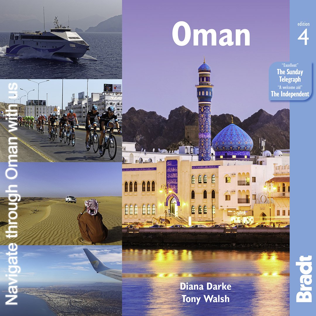 realTonyWalsh's tweet photo. If you are in #Oman🇴🇲 the range of places to visit include forts such as #Jabrin mountains like Jabal Shams the awsome Rub Al Khali Desert and endless beaches 🏖️as with Mughsayl-all covered in #BradtGuidetoOman🇴🇲 https://t.co/GgYsyaPgcS