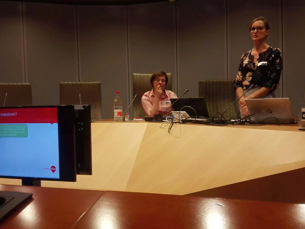 Live at <a href="/VLHORA_nieuws/">Vlaamse Hogescholenraad</a> congress 2018: workshop with <a href="/viveshogeschool/">Hogeschool VIVES</a> on a stronger connection with the workplace by giving their #teachers a one month #internship #talentvoormorgen