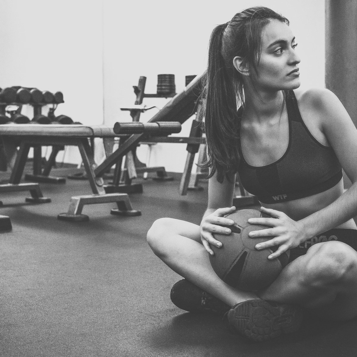 WatchtheFrog's tweet photo. It always seems impossible until it is done! 
It's Monday, let's start doing! 💪

#fortheplanet #sportswear #revolution #sustainable #vegan #fair #ethics #fashionrevolution #fashrev #sports #workout #aestheticsmeetsethics #savetheplanet #watchthefrog #morethanabrand #econyl https://t.co/bptze3181F