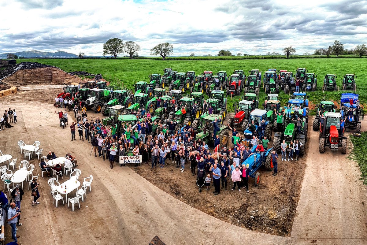 nath_t_trust's tweet photo. A amazing sight yesterday as 72 tractors paraded around Worcs and Glos in memory of Nath to raise money for @MindCharity and @nath_t_trust. Together we will break the silence! #mentalhealthhour #MentalHealthAwareness #LetsTalk #forever22 https://t.co/bx4fm3sN6t