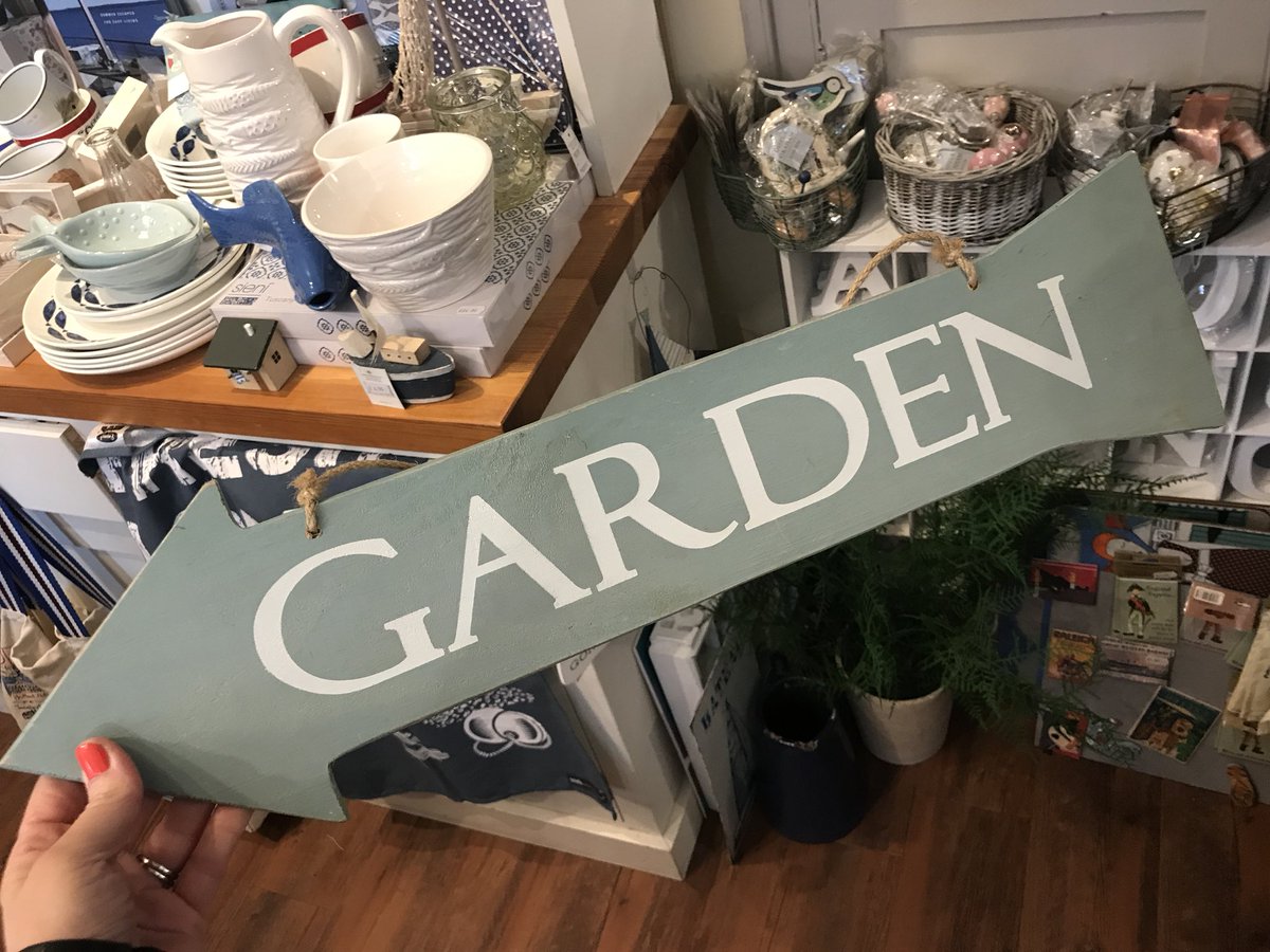 RowanTreeGifts's tweet photo. #Summer #garden essentials 👌🏼
https://t.co/Y8PhwORtiU #rowantreegifts #budleigh #gardening https://t.co/7vwjgyrJKy