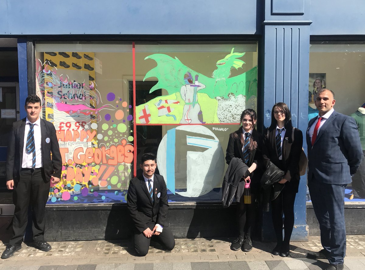 SWS_Uniform's tweet image. A big thanks to the students of @Fullhurst Community College, who battled the heat to design and decorate our John Cheatle Schoolwear shop window in the spirit of #StGeorgesDay They did a fantastic job!

#leicester #community