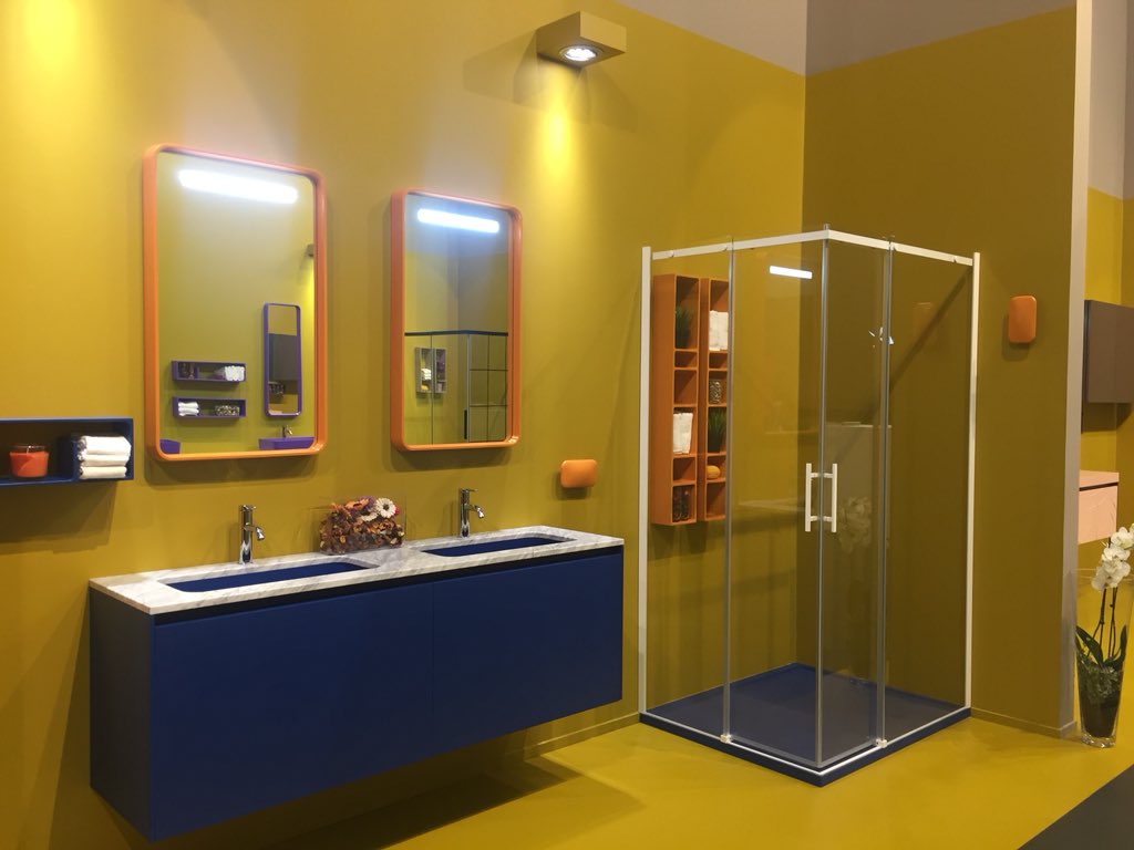 Glassworks_Aust's tweet photo. Moody #bathrooms at #salonebagno mixing up hardware and wall colours, glass patterns and materials #SaloneDelMobile #DesignWeek2018 #milan https://t.co/1agw4SCuY2