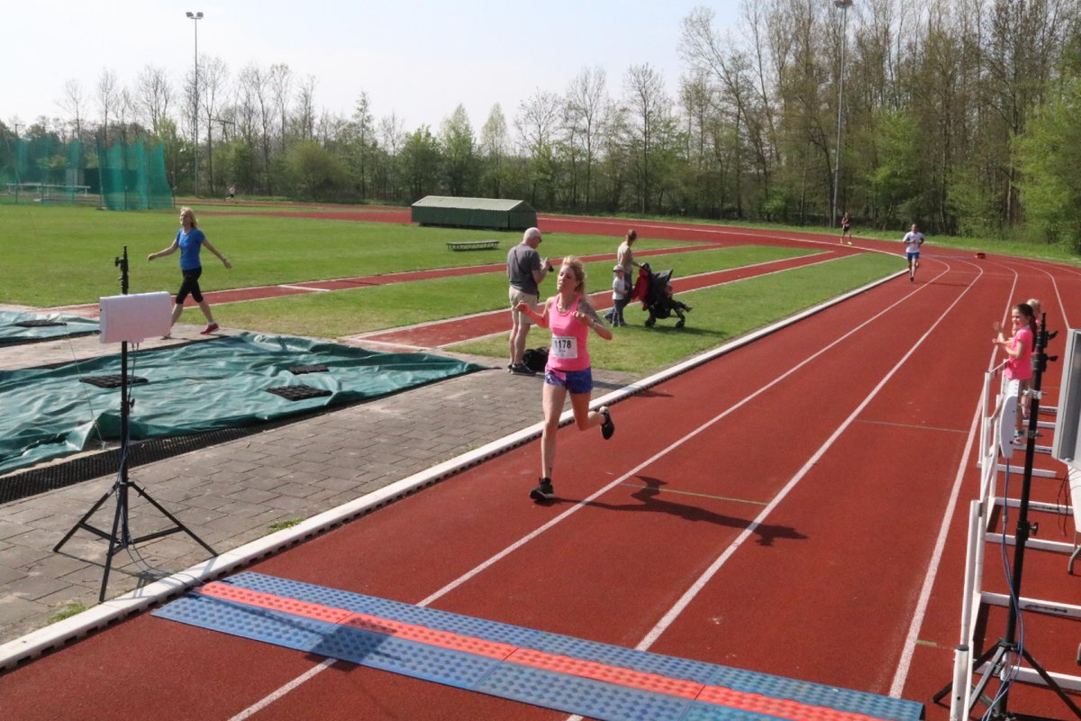 evacornet's tweet image. Gister 1e geworden op de 5km van de Pim Mulierloop. #hardlopen #pimmulierloop haarlemsdagblad.nl/sport-regionaa…