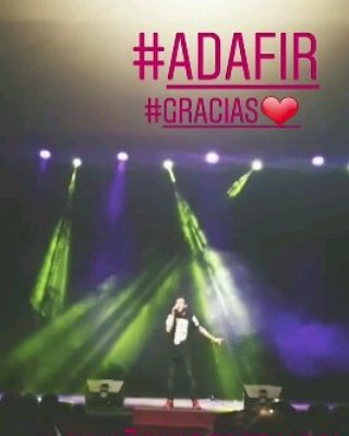 Nuestro <a href="/eduoficialvoz/">Edu Sánchez</a> el pasado viernes en Adafir (Valencia) ¡Feliz Sant Jordi! ¡Feliz lunes e inicio de semana! 🎶🎵