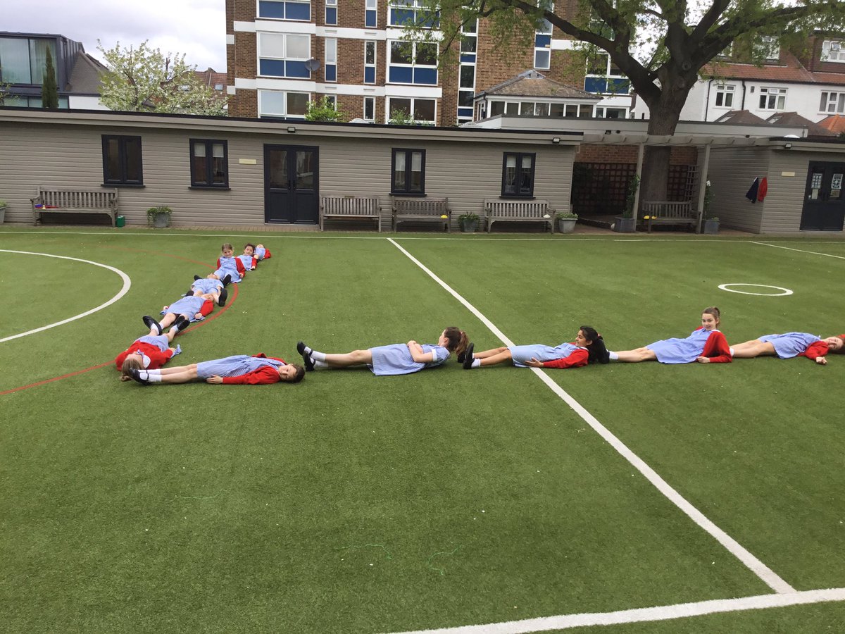 BroomwoodMath's tweet photo. Can you guess what @NWSbh_Class5 were up to this morning? Is this maths?! #BHMaths #Mathsisfun #angles @MathsNoProblem https://t.co/gxHTbi7d9u