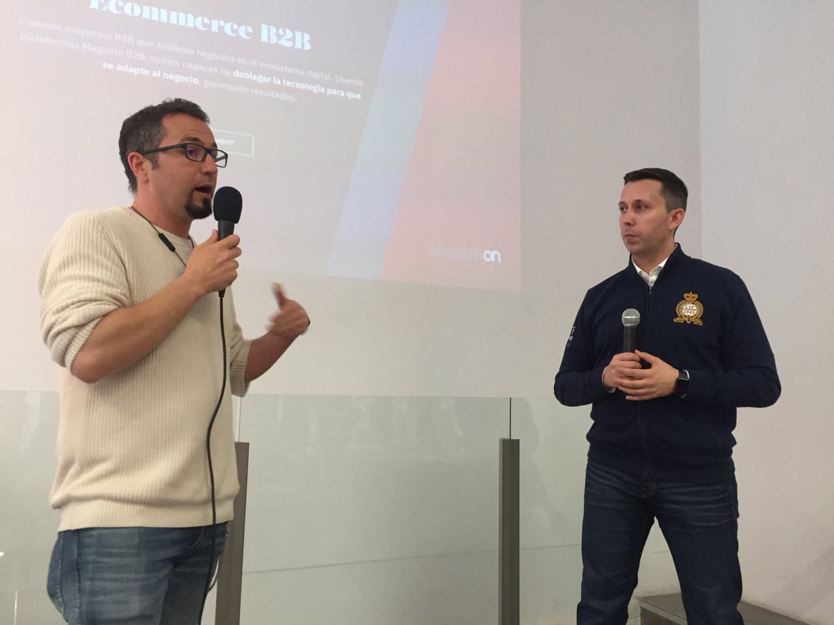 Juanmahermoso's tweet photo. Ahora entra  @josek_net para hablar de estrategias de marketing otro crack en #CoffeEcommerce y @pablo_renaud @ebolution_ecm @MotivaitHolding https://t.co/atuTUMb8zX