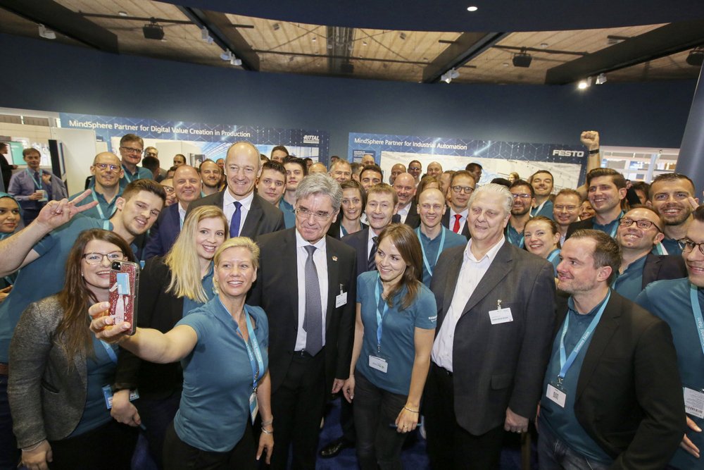 Siemens Press Office tweet media