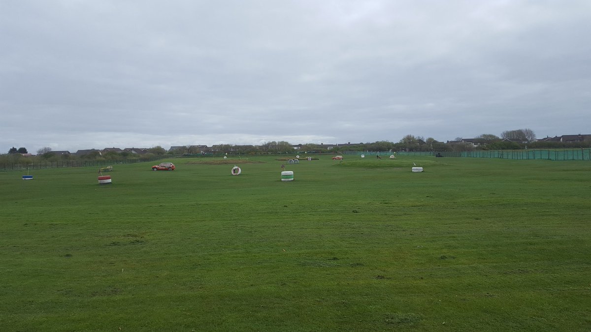 teetimegolf1's tweet photo. Amazing what some sunshine can do! The full range has been mowed and our chipping area is back open!! Come down and check out the amazing work and course!! #summer #golf #mowed #chippingarea #course #freshlycut https://t.co/HnWUpZj7Nq