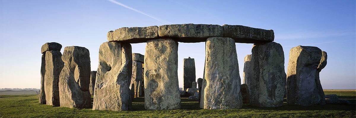Go and check out Stonehenge , A beautiful piece of British Heritage #MyFeelGoodBath #VisitBath #IgersBath #BathSpa #CityOfBath #VisitEngland #LoveGreatBritain #BathUK #BathStreet #BathStone #SwIsBest #BathHoliday #HolidayLetsUk #HolidayLets #Tourist #Tourism #AirBnB #Property