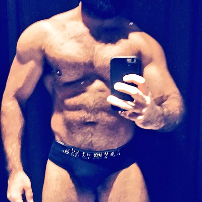 ArabGorilla's tweet image. #NewProfilePic I kinda like it... thoughts? #muscular #musclebear #gaymuscle #alphamales #quads #chestday