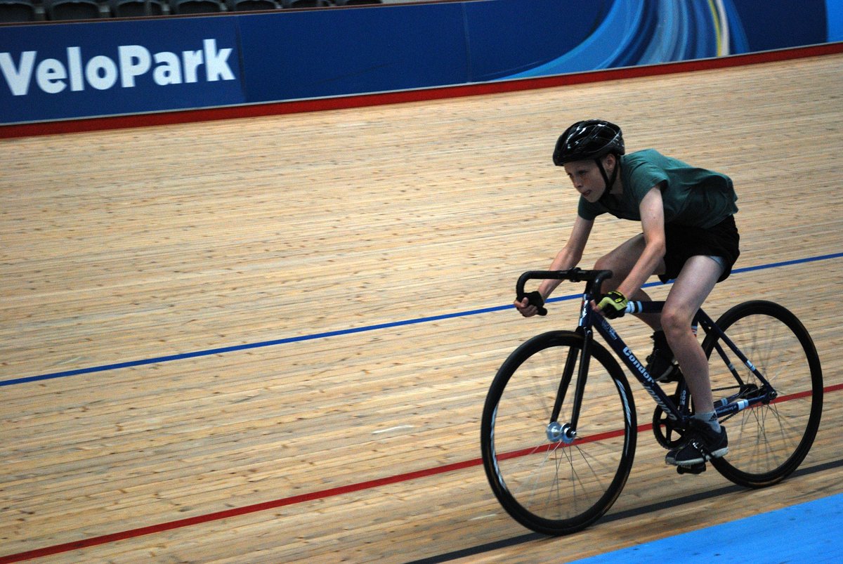 HCC_UCLH's tweet photo. Less than a month to go till #Cyclotopia2018 our family friendly cycling event on Sun 20th May @LeeValleyVP with @Breathingmatter @uclh to book visit: https://t.co/9l9x65xaoq
Free bike and helmet use, kids 3-12yrs go Free! #Velodrome #MTB #roadtrack #cycling #fundraising #LoveHCC https://t.co/TW9GXJaKQ6
