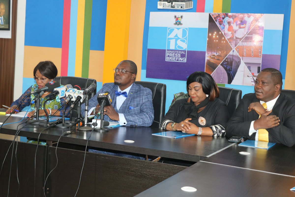 followlasg's tweet photo. During the period under review, LASG through the Ministry released the sum of N25,000,000 for the welfare of the legionnaires; as well as a patrol vehicle and a trailer load of rice during the yuletide period to the widows &amp; orphans of fallen heroes #MinPressbriefing2018 https://t.co/A6u2HfXCOr