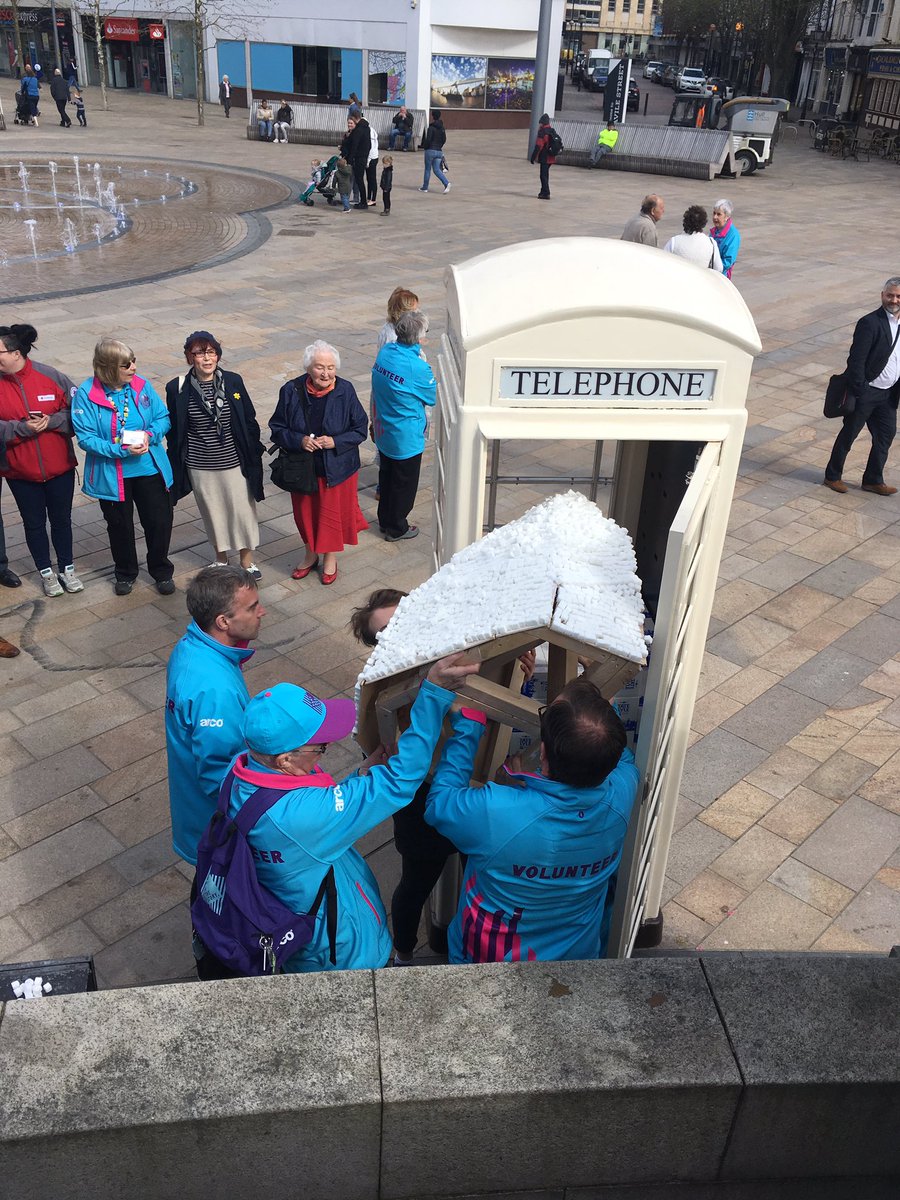 DaveHarrisonGo's tweet photo. This week is World Immunisation Week. To mark the event 2 phone boxes are being filled with sugar in Hull's Queen Victoria Square. In 1961 more than 350,000 people in the city were given the polio vaccination in 1 week thanks to 3,000 volunteers. The exhibition marks that effort. https://t.co/P6cI9RQbD8