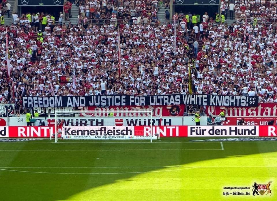 UltraMentality's tweet photo. -Ultras Cannstatter Kurve التابع لنادى شتوتغارت الألمانى https://t.co/BaFBoUMezK