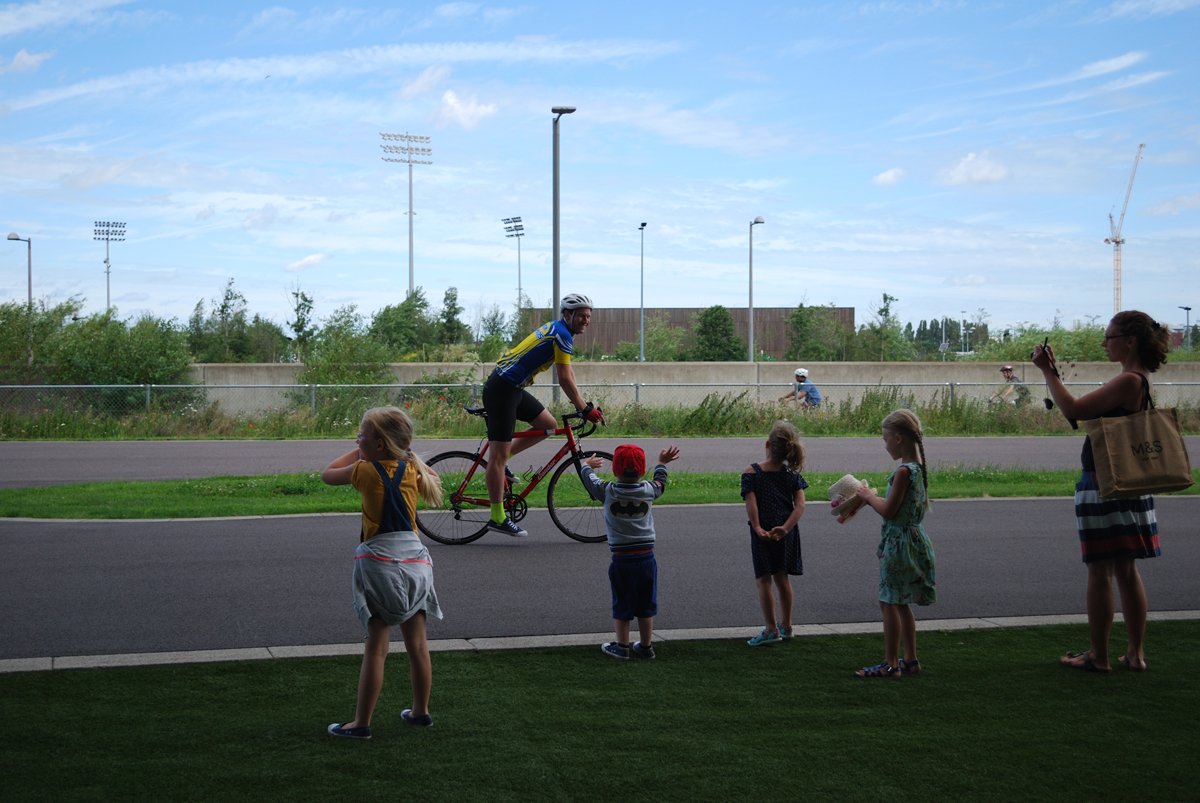 HCC_UCLH's tweet photo. Less than a month to go till #Cyclotopia2018 our family friendly cycling event on Sun 20th May @LeeValleyVP with @Breathingmatter @uclh to book visit: https://t.co/9l9x65xaoq
Free bike and helmet use, kids 3-12yrs go Free! #Velodrome #MTB #roadtrack #cycling #fundraising #LoveHCC https://t.co/TW9GXJaKQ6
