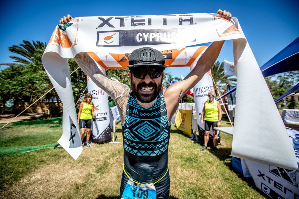 Roger Serrano (ESP) und Brigitta Poor (HUN) gewinnen auch in Zypern ift.tt/2F6Y8y4