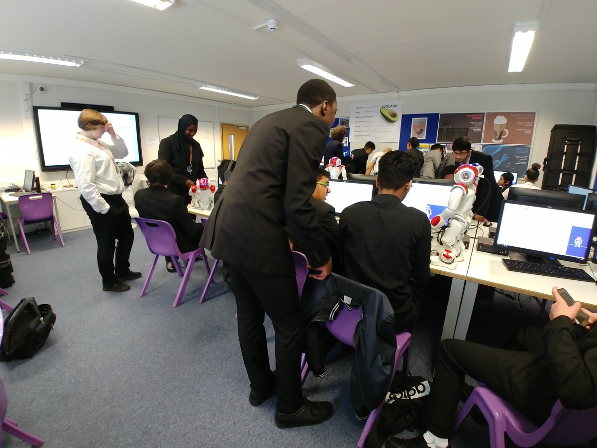 morahman162's tweet photo. Me and @adil_masterLDE teaching our year 10 computing class @LDEUTC how to make @NaoRobot talk to them. @LDEVRLab_Sarwar @LDEJosh https://t.co/BP9uWPhSGY